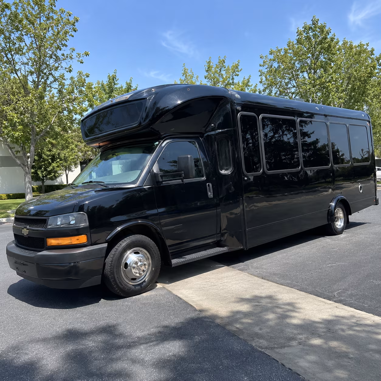 provo 15 passenger party bus